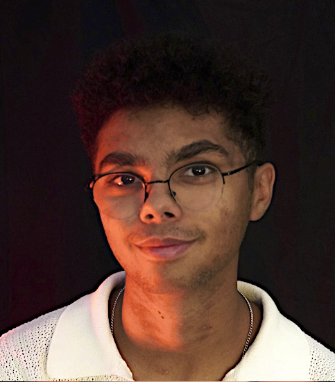 Thibault, réalisateur et responsable production vidéo chez Cappuccino